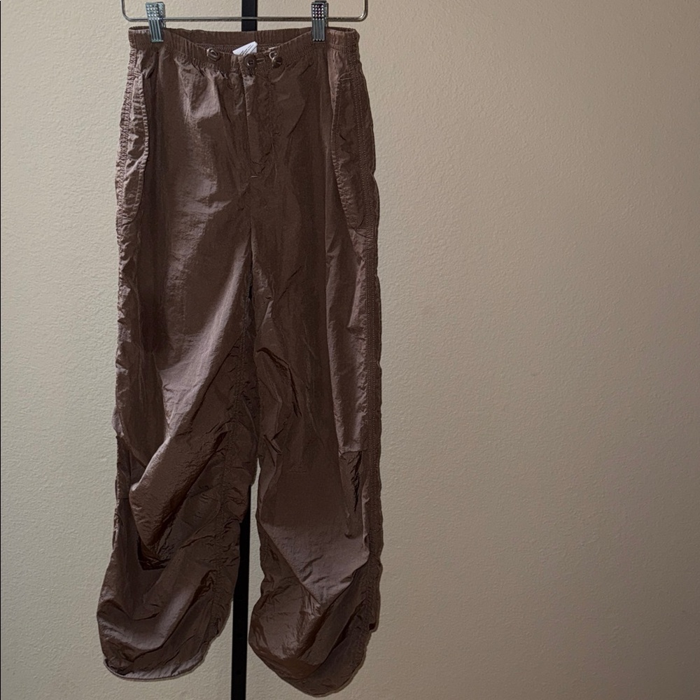 TNA Brown Crinkle Nylon Track Parachute Oversize Pants Women’s Size XS